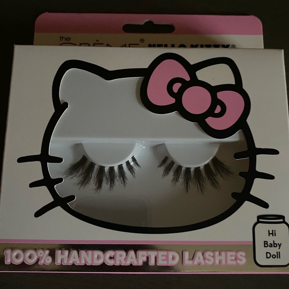 Hello Kitty Other - Hello Kitty 2 the creme shop baby doll eye…